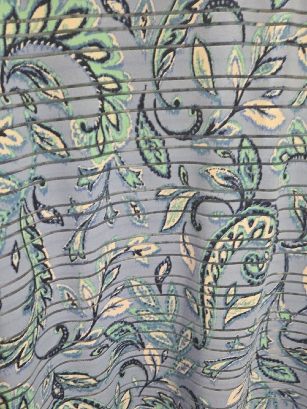 ✨ Coral Bay Woman Blue Paisley Henley Pullover - Plus 1X ✨ - Picture 9 of 10